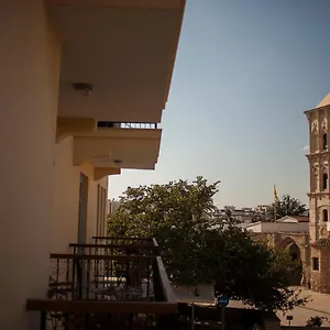 Operetta House לרנקה